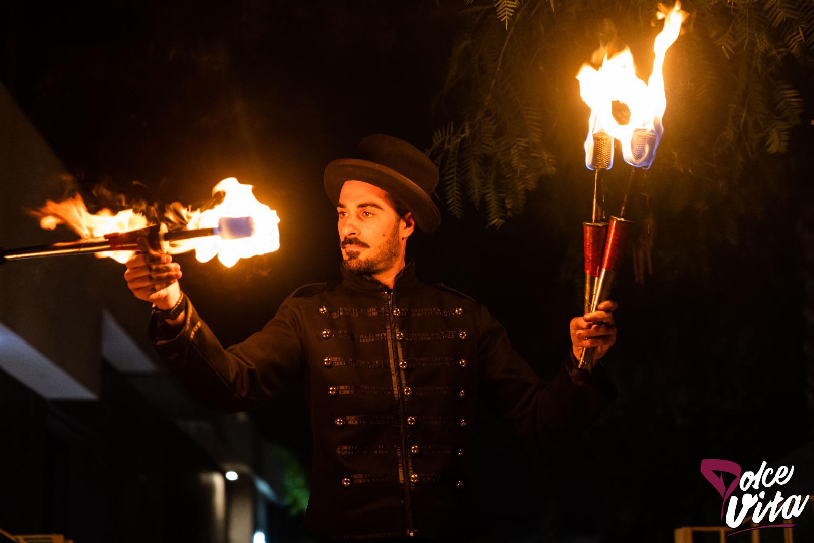 Giocoliere col fuoco