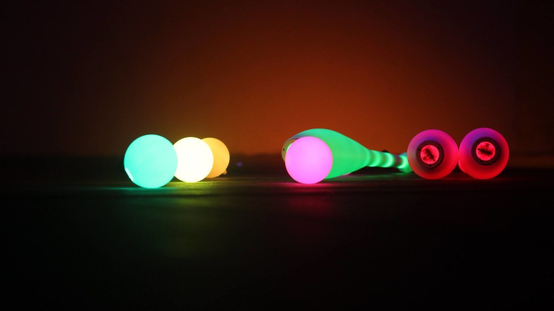 Clave, palline e bolas a led