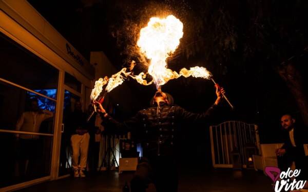 giocoliere col fuoco